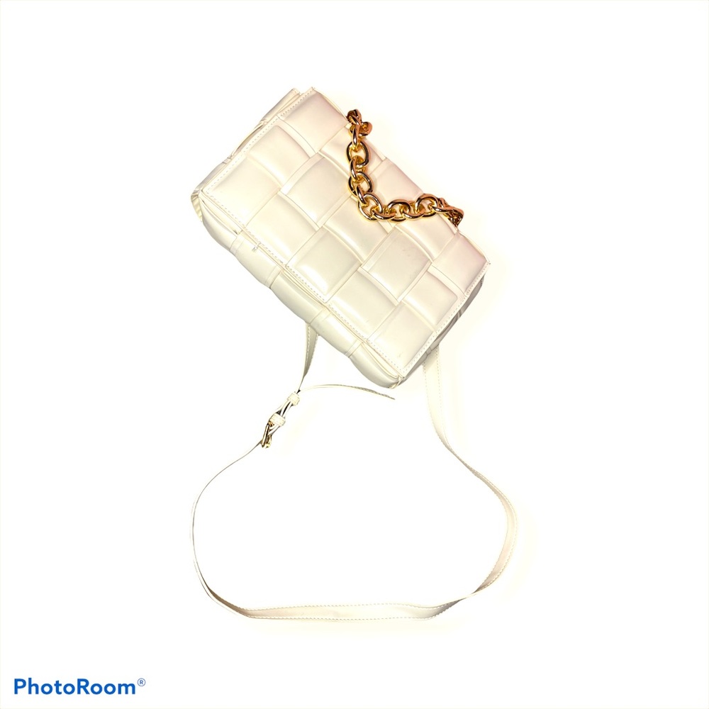 Dreamy “Like Dreams” Cream Chain Handbag w/ strap